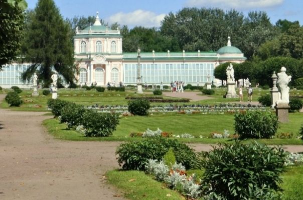 Усадьба-музей и парк «Кусково» в Москве