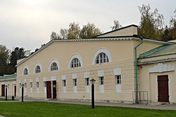 Парк «Кузьминки» – культурно-досуговый комплекс в Москве