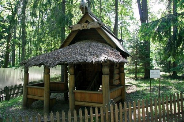 Усадьба Абрамцево – сказочный парк в Подмосковье