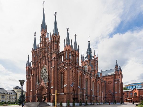 Собор пресвятой девы Марии – католический храм в Москве