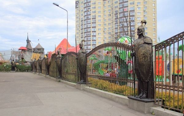 Парк Лукоморье в совхозе Ленина