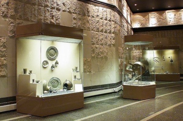 Подземный музей археологии и древности Москвы