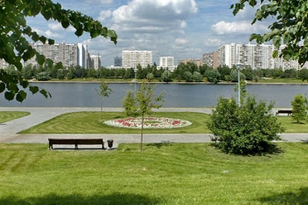 Братеевский парк в Москве